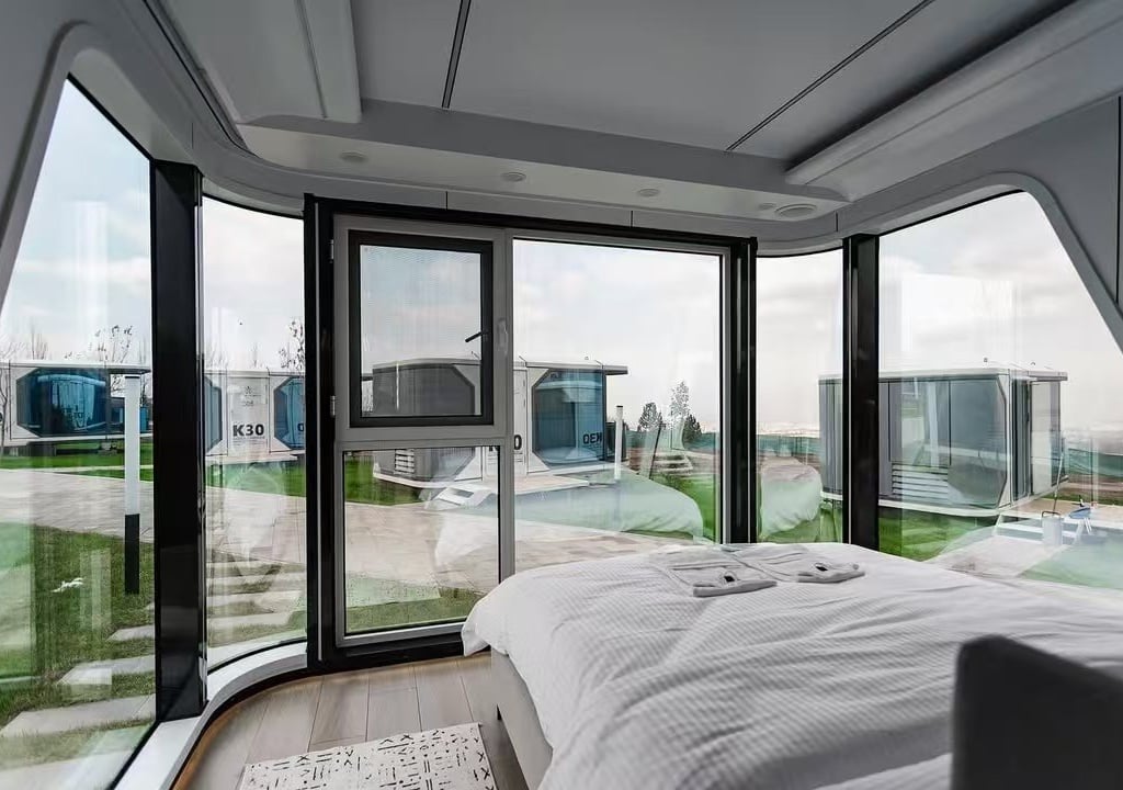 kazakhstan-alpine-resort-bedroom-02