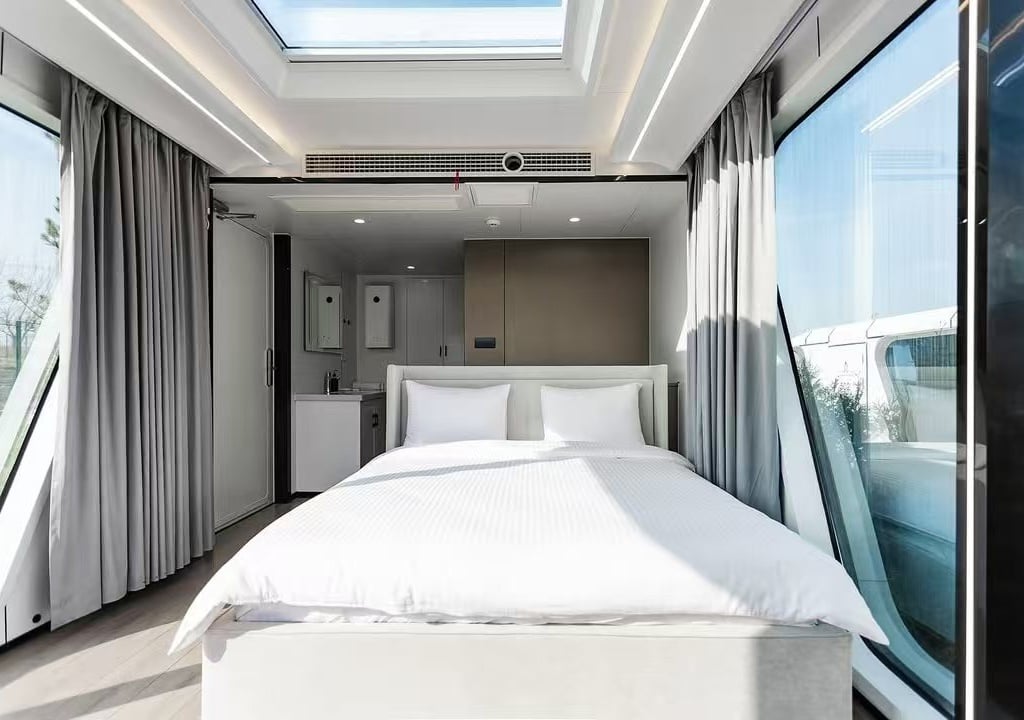 kazakhstan-alpine-resort-bedroom-05