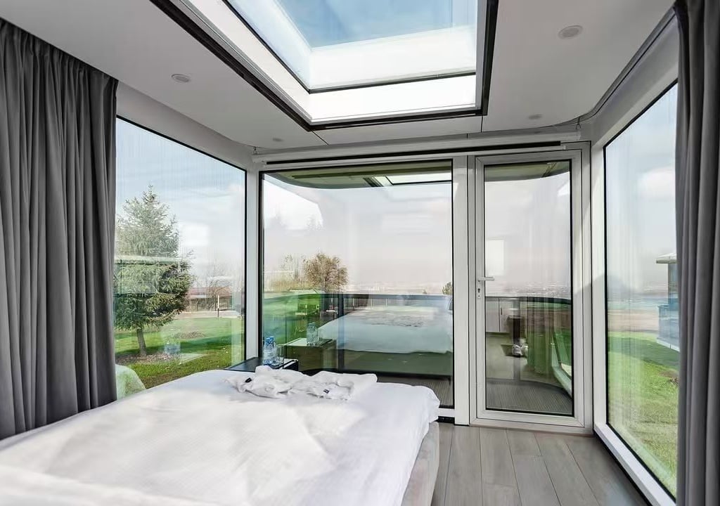 kazakhstan-alpine-resort-bedroom-06