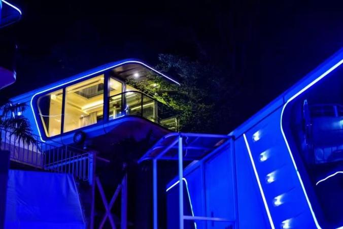 Why Choose a Capsule House for Future Living?