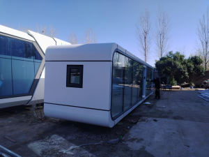 Futuristic Home Ideas Meet Capsule Living