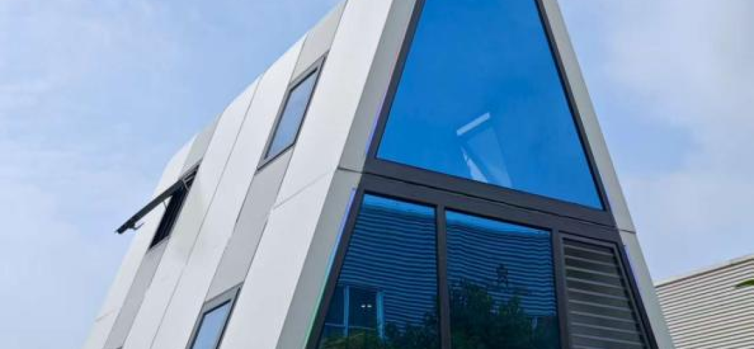 Luban Cabin Capsule Tiny House Starts with Glass